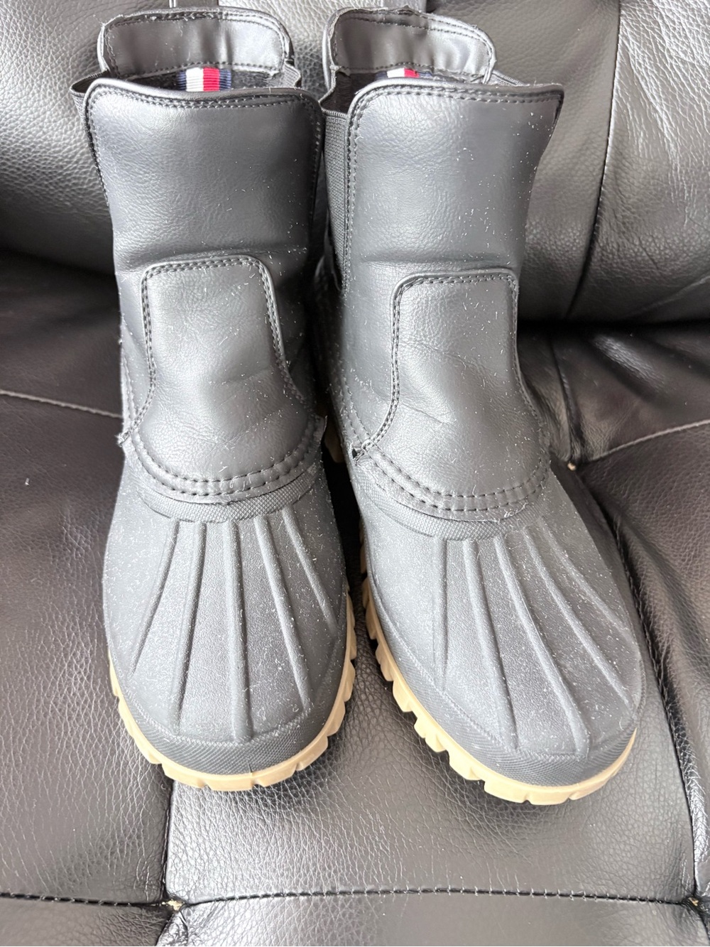 Tommy Hilfiger Black Waterproof Snow Boots with Tan Outsole 9 m